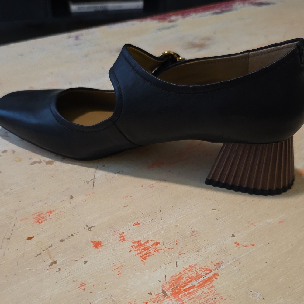 Sam Edelman Black Mary Jane Heels with Gold Buckle - Picture 4 of 9